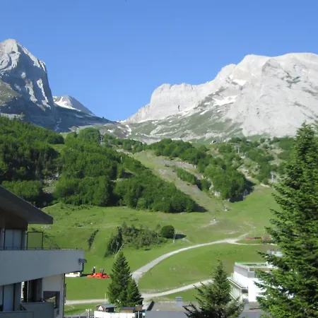 A Gourette, Euroneige, Avec Balcon Et Vue Ideale Sur La Montagne - 6 Personnes Eaux-Bonnes